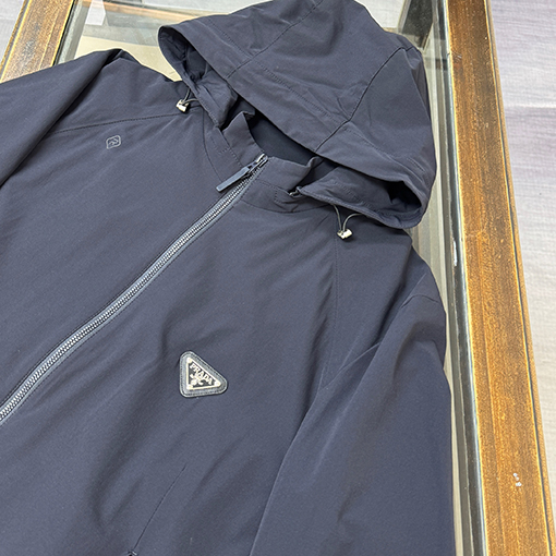 プラダスーパーコピー 新作フード付きビジネスカジュアルジャケット