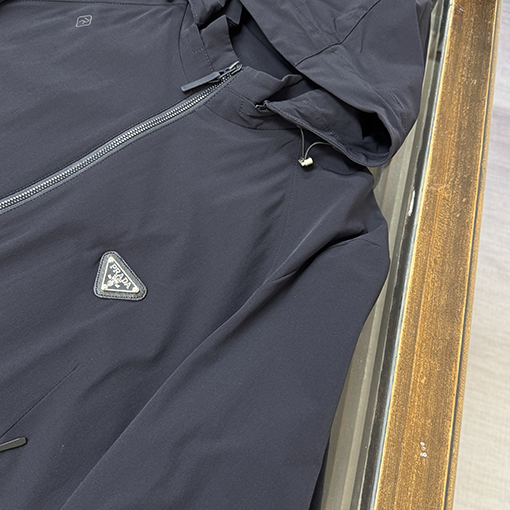 プラダスーパーコピー 新作フード付きビジネスカジュアルジャケット