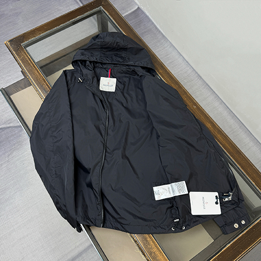 モンクレール Etiache フード付きジャケット トレンチコート