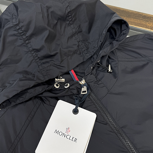 モンクレール Etiache フード付きジャケット トレンチコート
