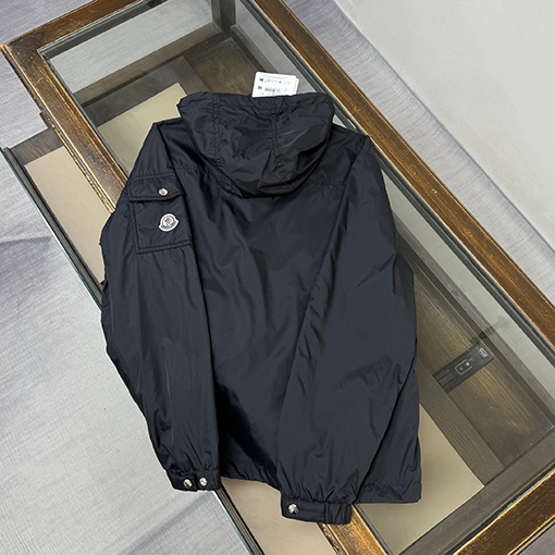 モンクレール Etiache フード付きジャケット トレンチコート