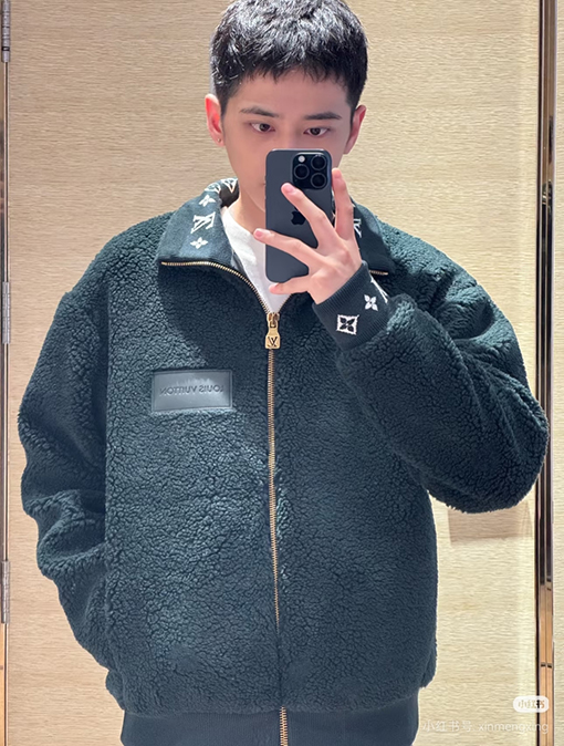 ルイヴィトン クラシックなテディウール混フリースのウエスト絞りジャケット