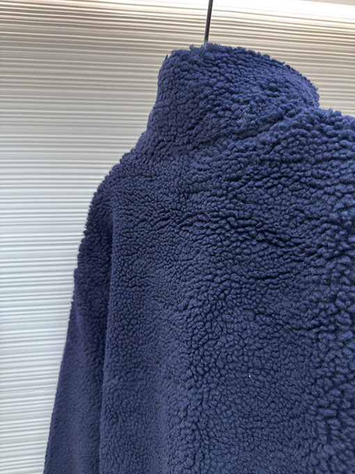 ルイヴィトン クラシックなテディウール混フリースのウエスト絞りジャケット