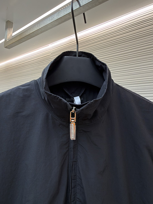 バレンシアガ Balenciaga プリントコート