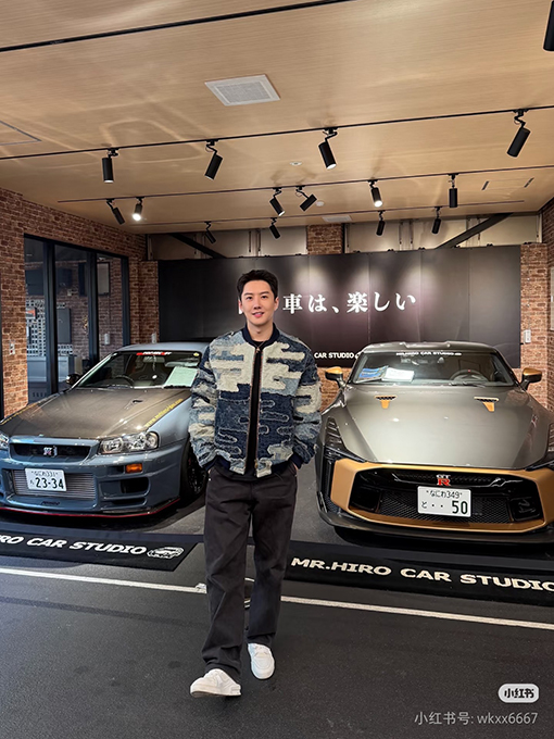 ルイヴィトン Nigo ジャカード織りの重工業なパッチワークのダメージデニムジャケット