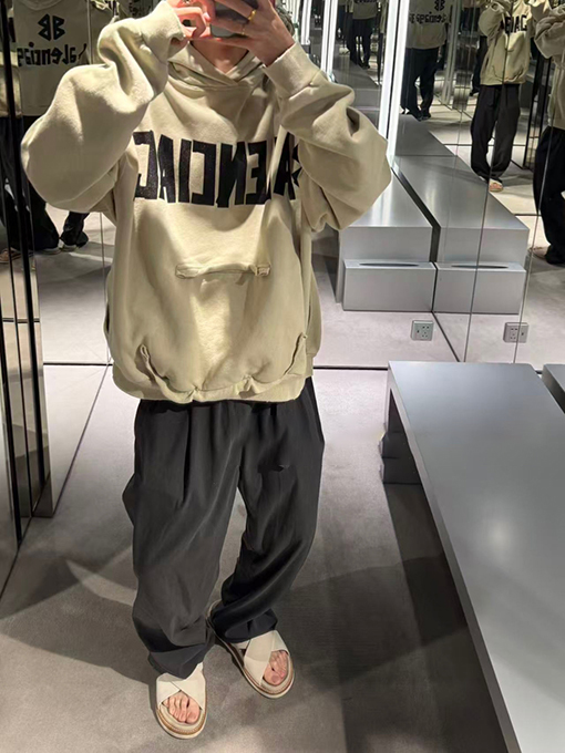 バレンシアガ Balenciaga マスキングテープ文字プリントパーカー