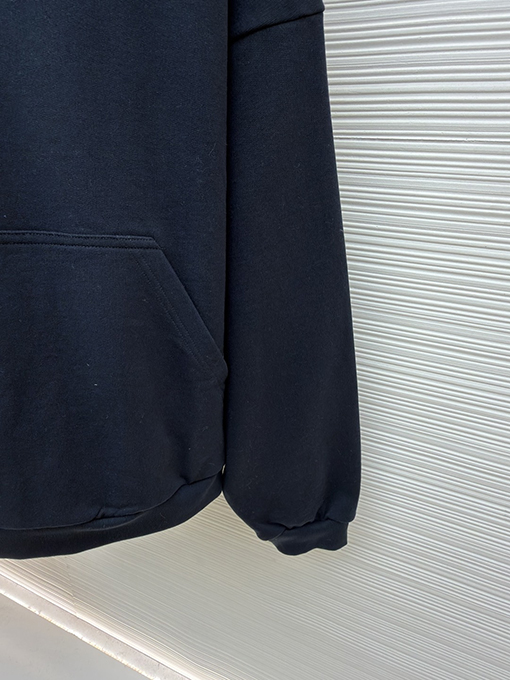 バレンシアガ Balenciaga 刺繍ロゴ入りパーカー