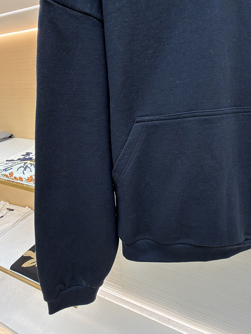 バレンシアガ Balenciaga 刺繍ロゴ入りパーカー