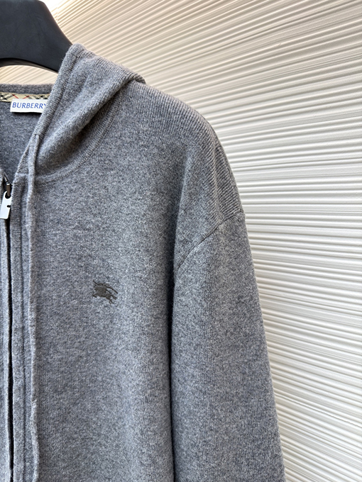 バーバリースーパーコピー 刺繍入りジップアップフード付きカーディガン