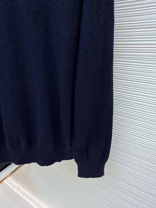 バーバリー 刺繍入りラウンドネックニットセーター