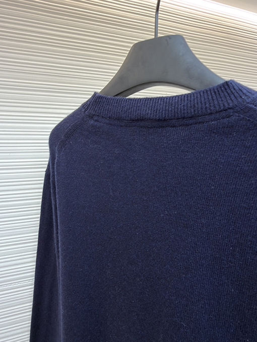 バーバリー 刺繍入りラウンドネックニットセーター