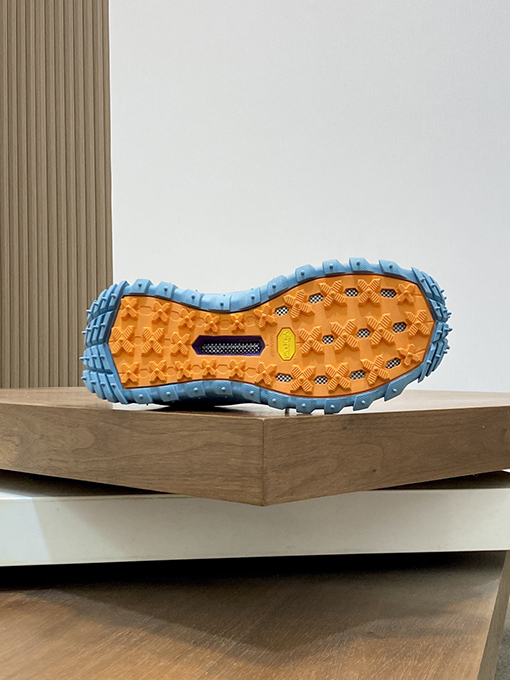 モンクレール Trailgrip Amoeba クラシックメンズスニーカー