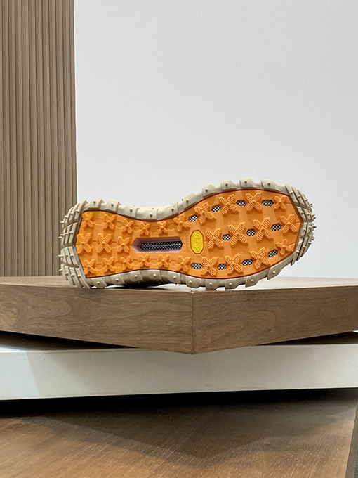 モンクレール Trailgrip Amoeba クラシックメンズスニーカー