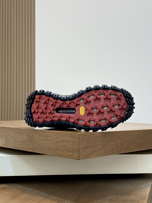 モンクレール Trailgrip Amoeba クラシックメンズスニーカー