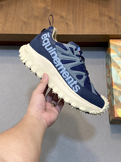 モンクレール Trailgrip Amoeba クラシックメンズスニーカー