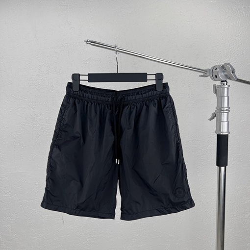 モンクレールブランドスーパーコピー ブラックレーベルショーツ