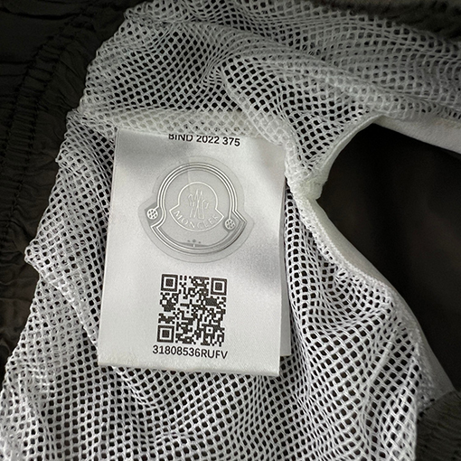 モンクレールブランドスーパーコピー ブラックレーベルショーツ