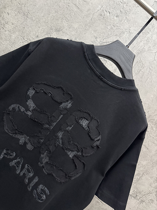 バレンシアガ BALENCIAGA ダイレクトプリントのタッセルアップリケ刺繍入り半袖Tシャツ