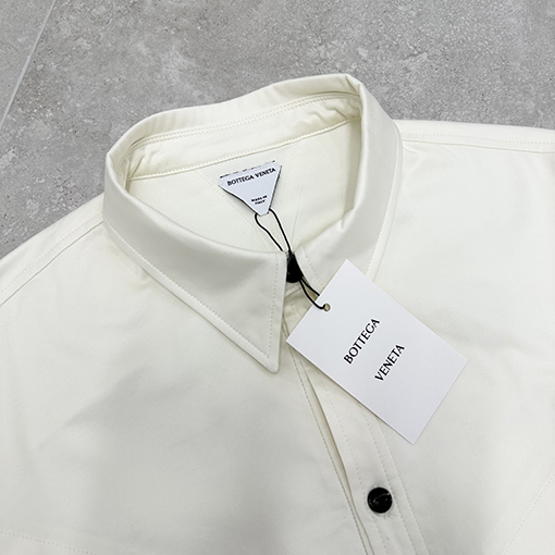 ボッテガヴェネタ ダブルポケット付き半袖シャツ
