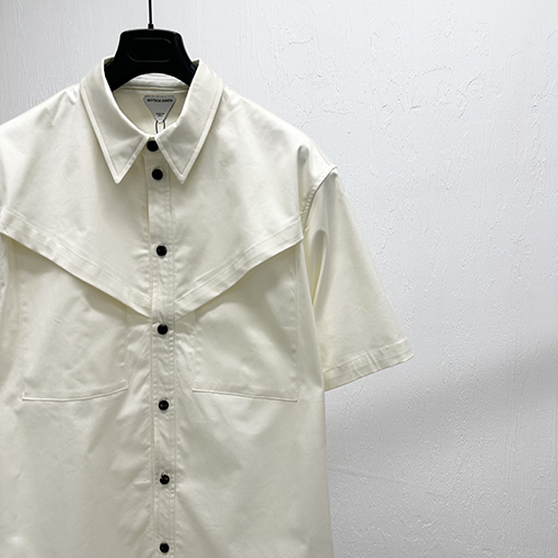 ボッテガヴェネタ ダブルポケット付き半袖シャツ