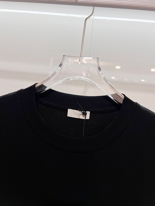 ディオールコピー 緑の1947バッジCDの刺繍ロゴ入り半袖Tシャツ