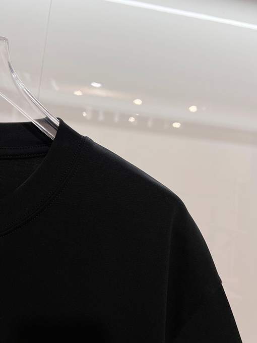 ディオールコピー 緑の1947バッジCDの刺繍ロゴ入り半袖Tシャツ