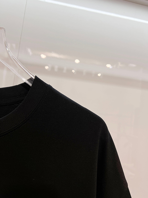 バレンシアガ BALENCIAGA 麦穂のクラシックなスケッチと刺繍ロゴの半袖Tシャツ