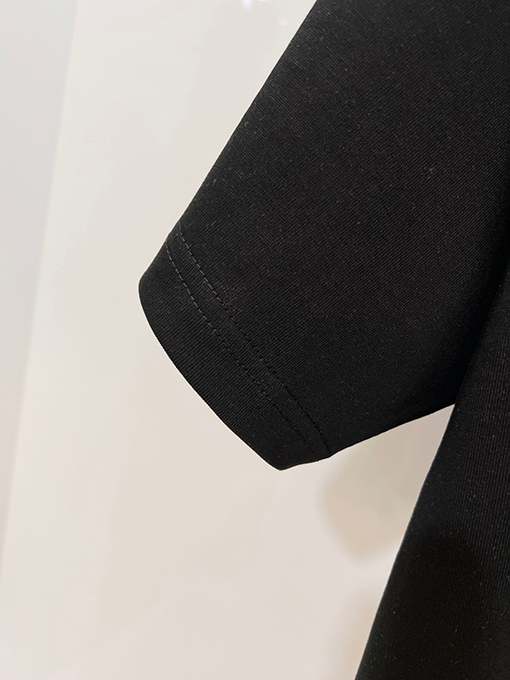 バレンシアガ BALENCIAGA 麦穂のクラシックなスケッチと刺繍ロゴの半袖Tシャツ