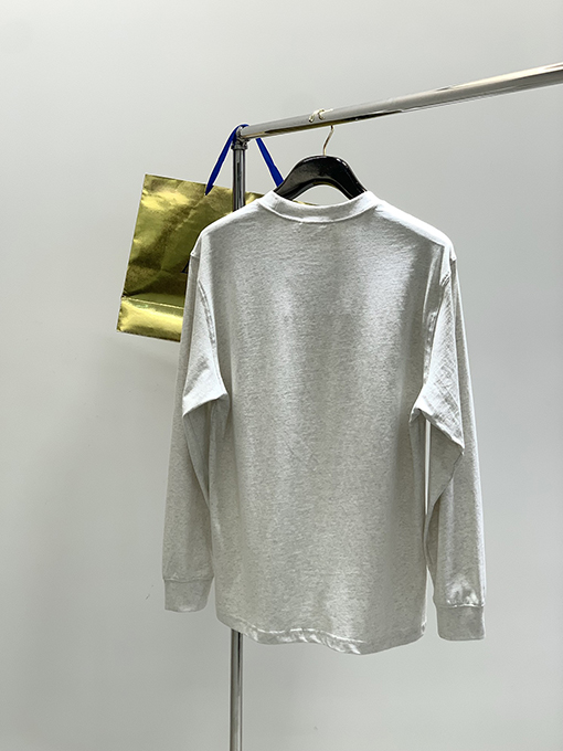 アレキサンダーワン 新作プリントレターロゴ長袖シャツ