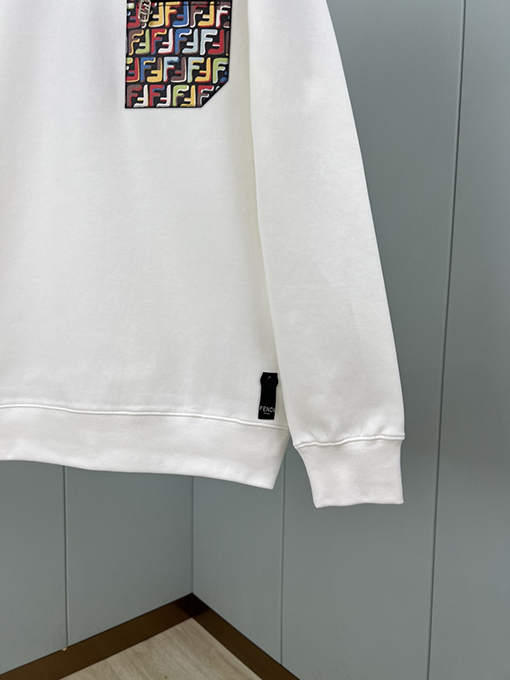 フェンディ カラフルなFFロゴ入りジッパー付きパッチポケットが胸元に付いたニットクルーネックのスウェットシャツ
