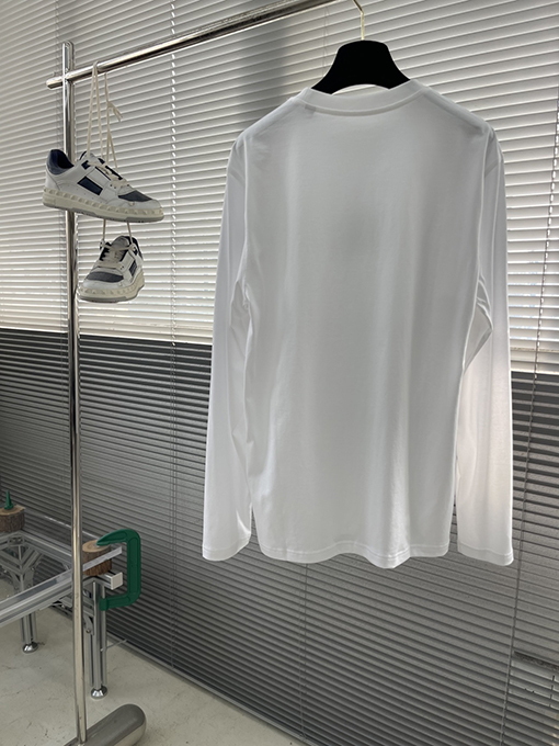 バーバリーブランドスーパーコピー 新モデルロゴ入りコットン長袖シャツ