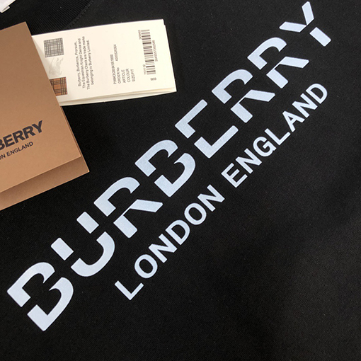 バーバリー BURBERRY クラシックなブランドロゴ入りクルーネックのスウェットシャツ