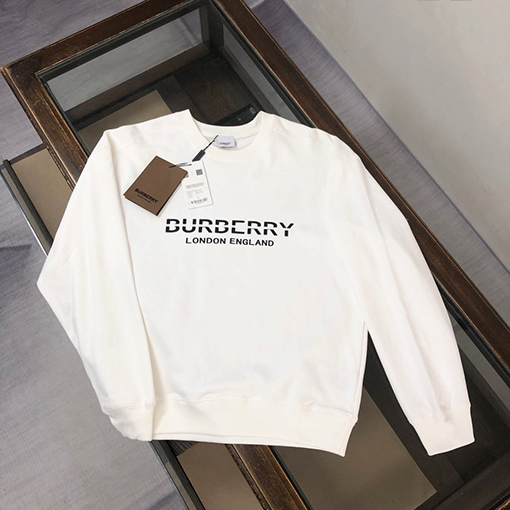 バーバリー BURBERRY クラシックなブランドロゴ入りクルーネックのスウェットシャツ