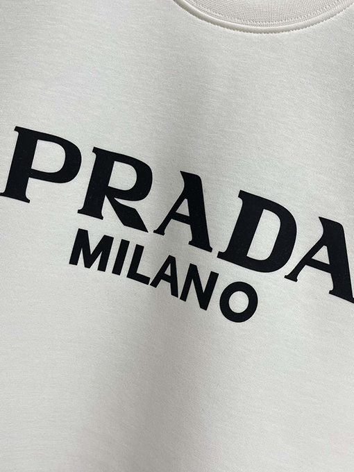 プラダ PRADA 新モデルロゴレタークルーネック スウェットシャツ