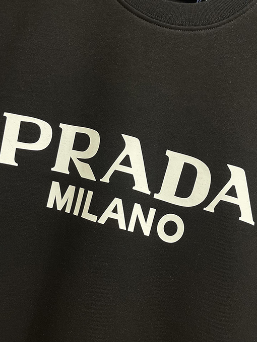 プラダ PRADA 新モデルロゴレタークルーネック スウェットシャツ