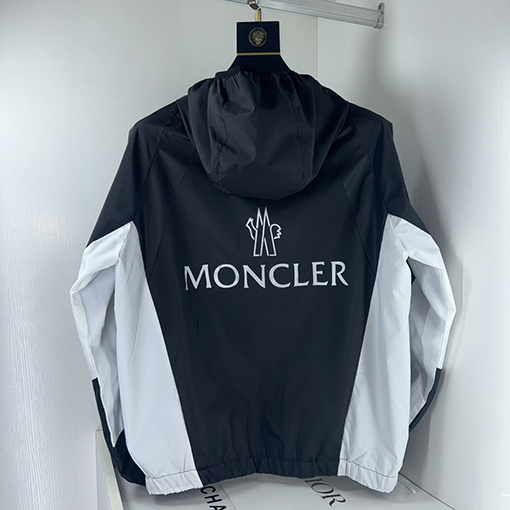 モンクレール MONCLER 黒と白のカラーブロックトレンチコートフード付きジャケット