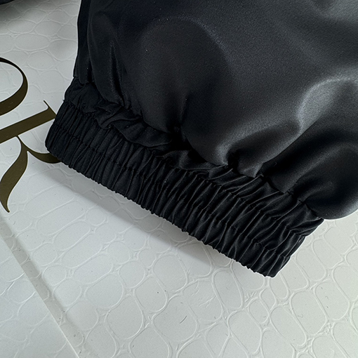 モンクレール MONCLER 黒と白のカラーブロックトレンチコートフード付きジャケット