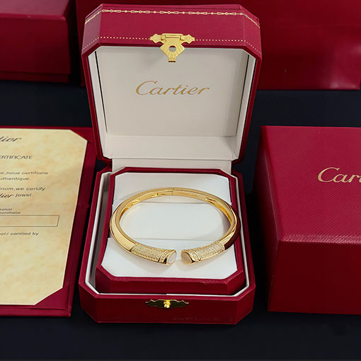 カルティエコピー レディースダイヤモンドがちりばめられたブレスレット