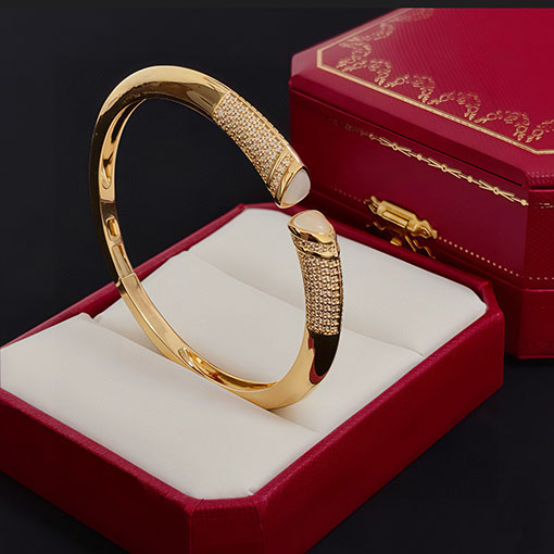 カルティエコピー レディースダイヤモンドがちりばめられたブレスレット