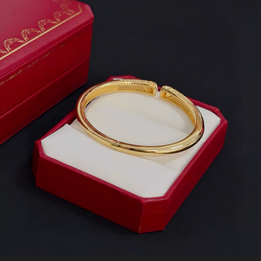 カルティエコピー レディースダイヤモンドがちりばめられたブレスレット