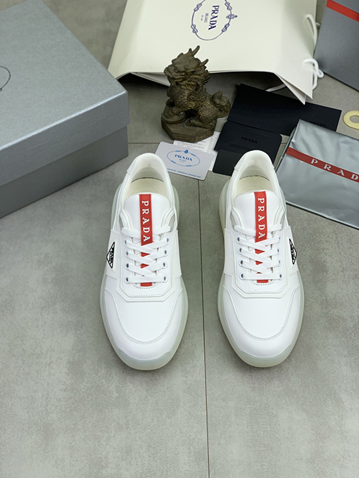 プラダブランドスーパーコピー トレンディで人気のメンズシューズ