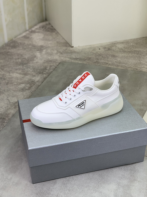 プラダブランドスーパーコピー トレンディで人気のメンズシューズ