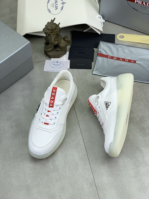 プラダブランドスーパーコピー トレンディで人気のメンズシューズ