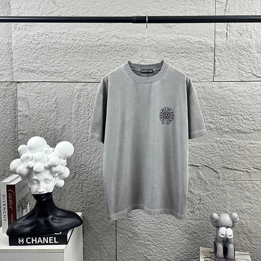 クロムハーツ 新モデルスタイルダメージヴィンテージ風フロッキーラインストーン付き半袖Tシャツ