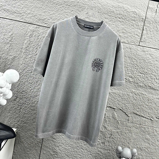 クロムハーツ 新モデルスタイルダメージヴィンテージ風フロッキーラインストーン付き半袖Tシャツ