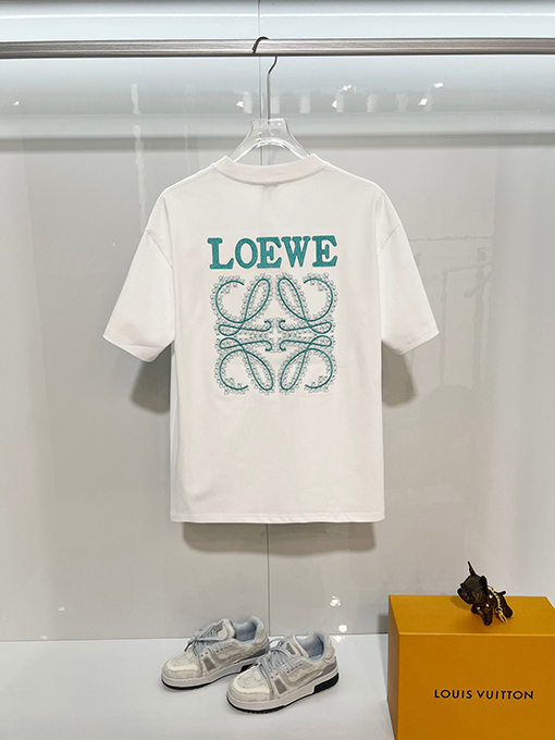 ロエベ LOEWE 青いつる植物のパッチワーク刺繍ロゴ入り半袖Tシャツ