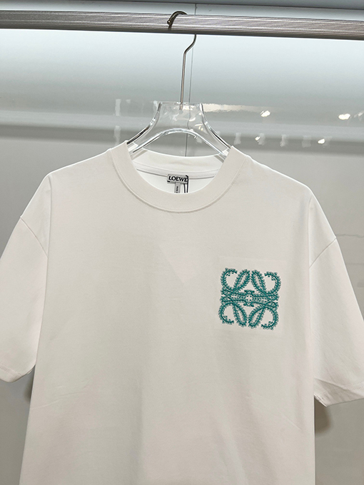 ロエベ LOEWE 青いつる植物のパッチワーク刺繍ロゴ入り半袖Tシャツ