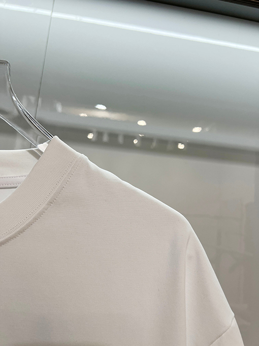 ロエベ LOEWE 青いつる植物のパッチワーク刺繍ロゴ入り半袖Tシャツ