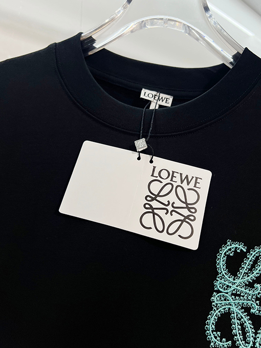 ロエベ LOEWE 青いつる植物のパッチワーク刺繍ロゴ入り半袖Tシャツ