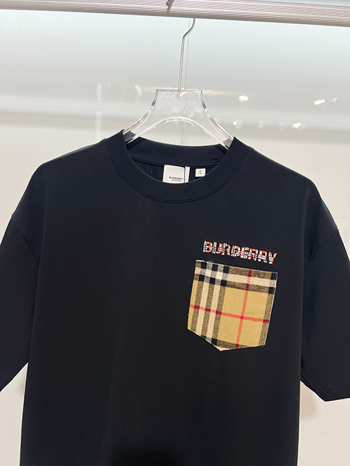 バーバリースーパーコピー BURBERRY パッチワークチェック柄のシールドにぼやけた刺繍ロゴの半袖Tシャツ